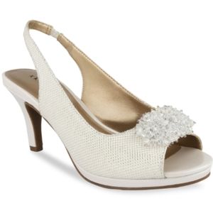 🎉HP🎉Karen Scott Breena Slingback Peep-Toe Pumps, Ivory, 9.5M, NWT